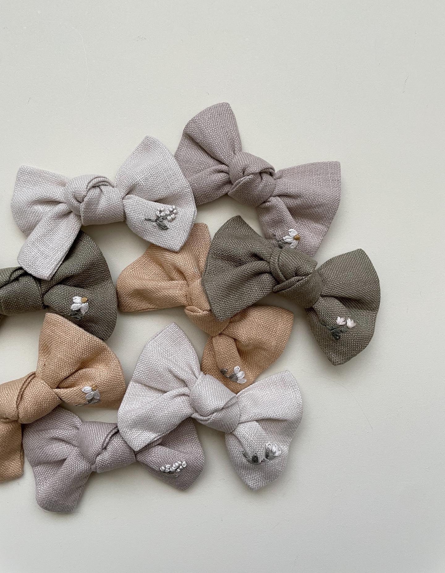 Petite Embroidered Bow - Golden Ochre