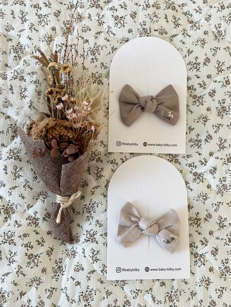 Petite Embroidered Bow - Natural