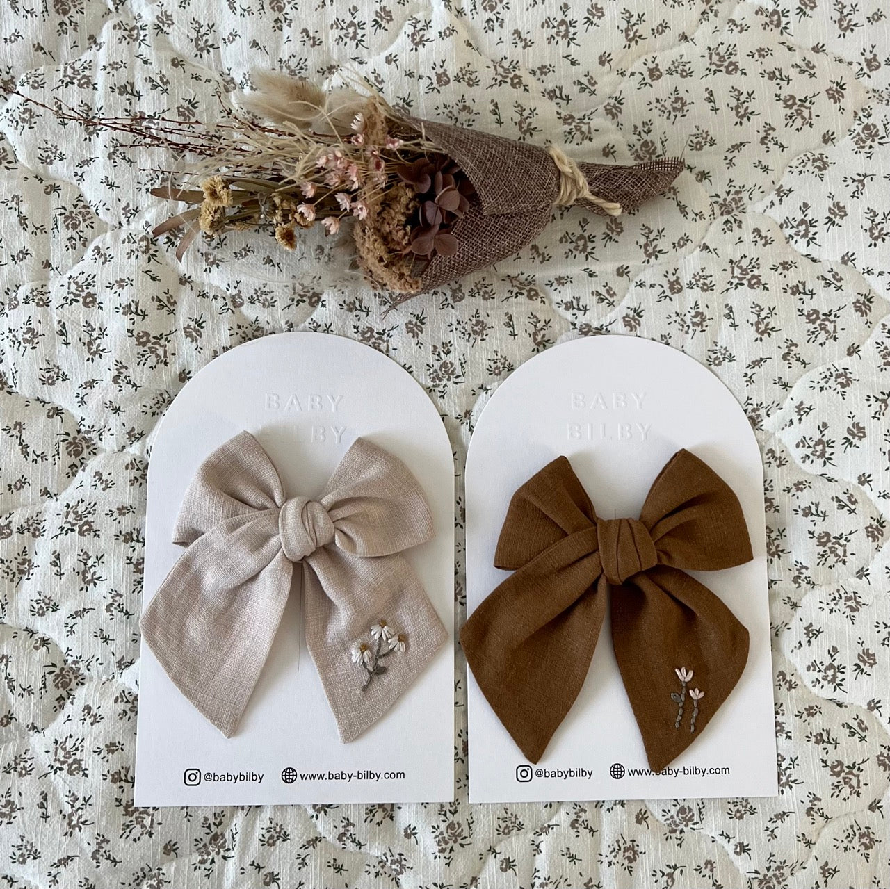 Traditional Embroidered Bow - Golden