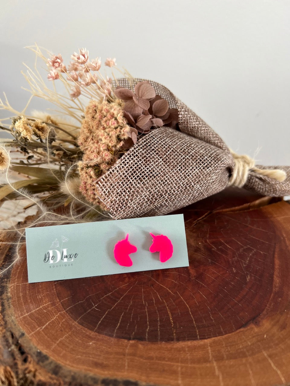 Acrylic Stud - Hot Pink Unicorn (10mm)