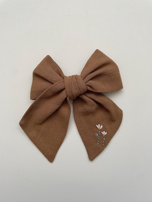 Traditional Embroidered Bow - Golden