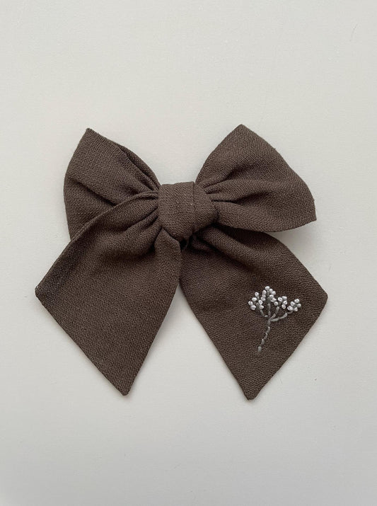 Traditional Embroidered Bow - Olive